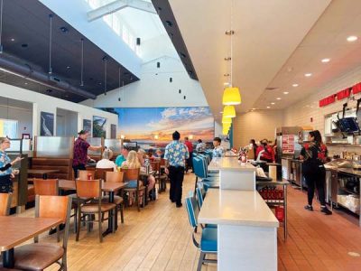 Denny’s opens at Lahaina Cannery Mall